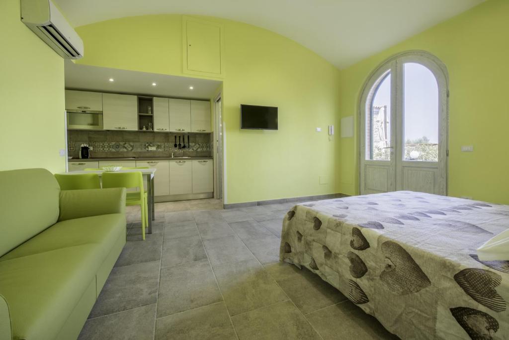 Mami Luroviga Rosa Apartment private garden Relax Sorrento amalfi coast 4